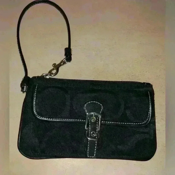 Small wristlet - Picture 3 of 8